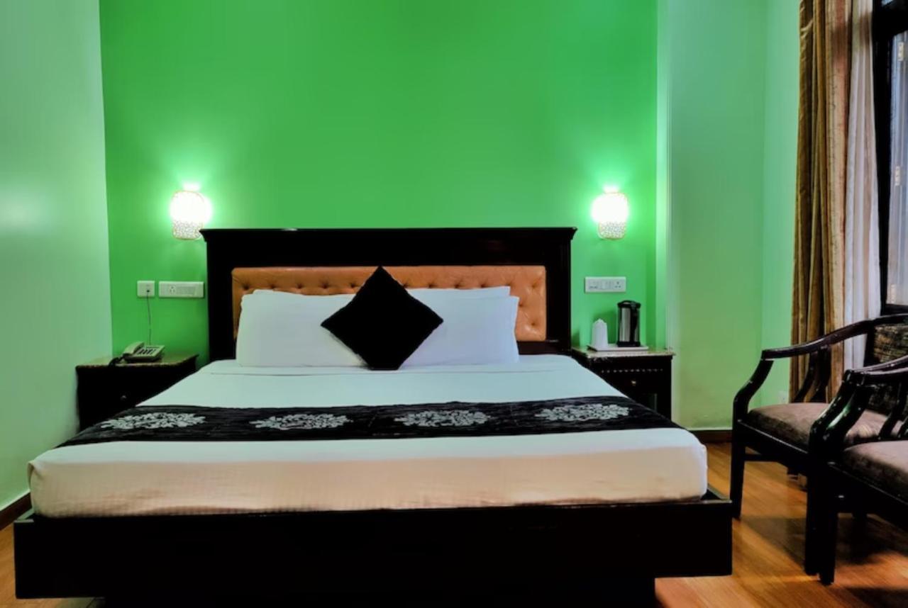 Hotel Marc Shimla Eksteriør bilde