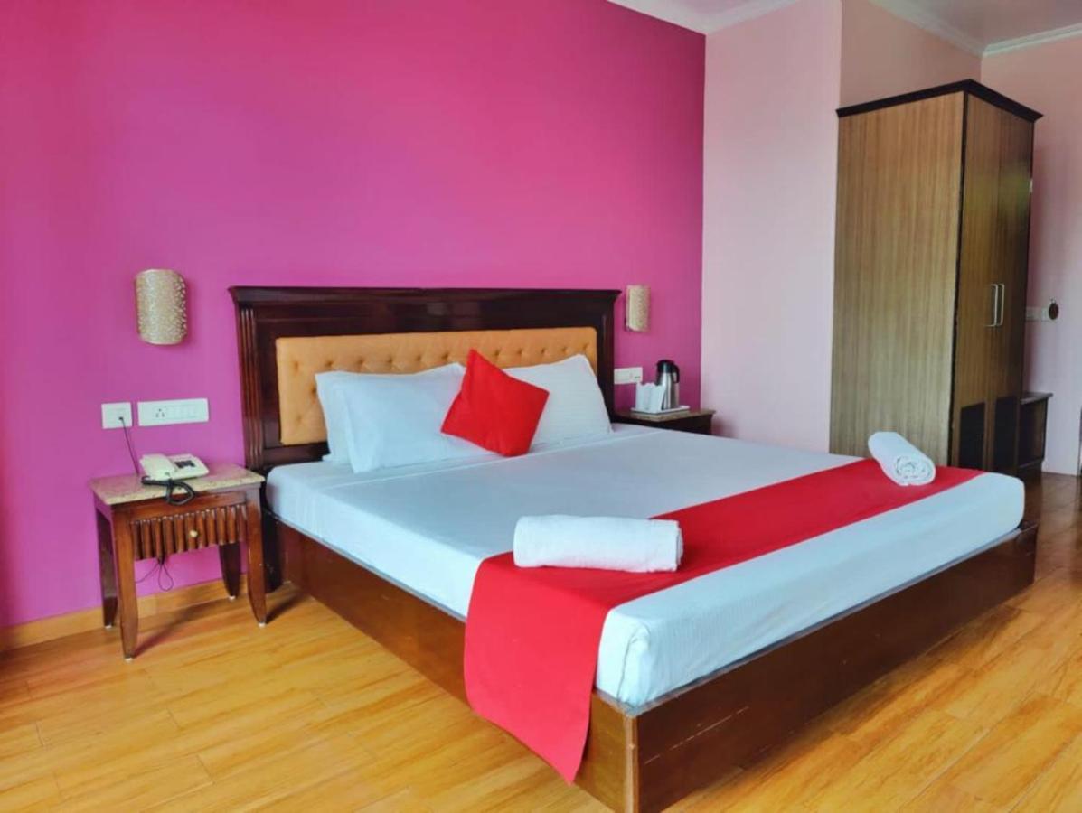 Hotel Marc Shimla Eksteriør bilde