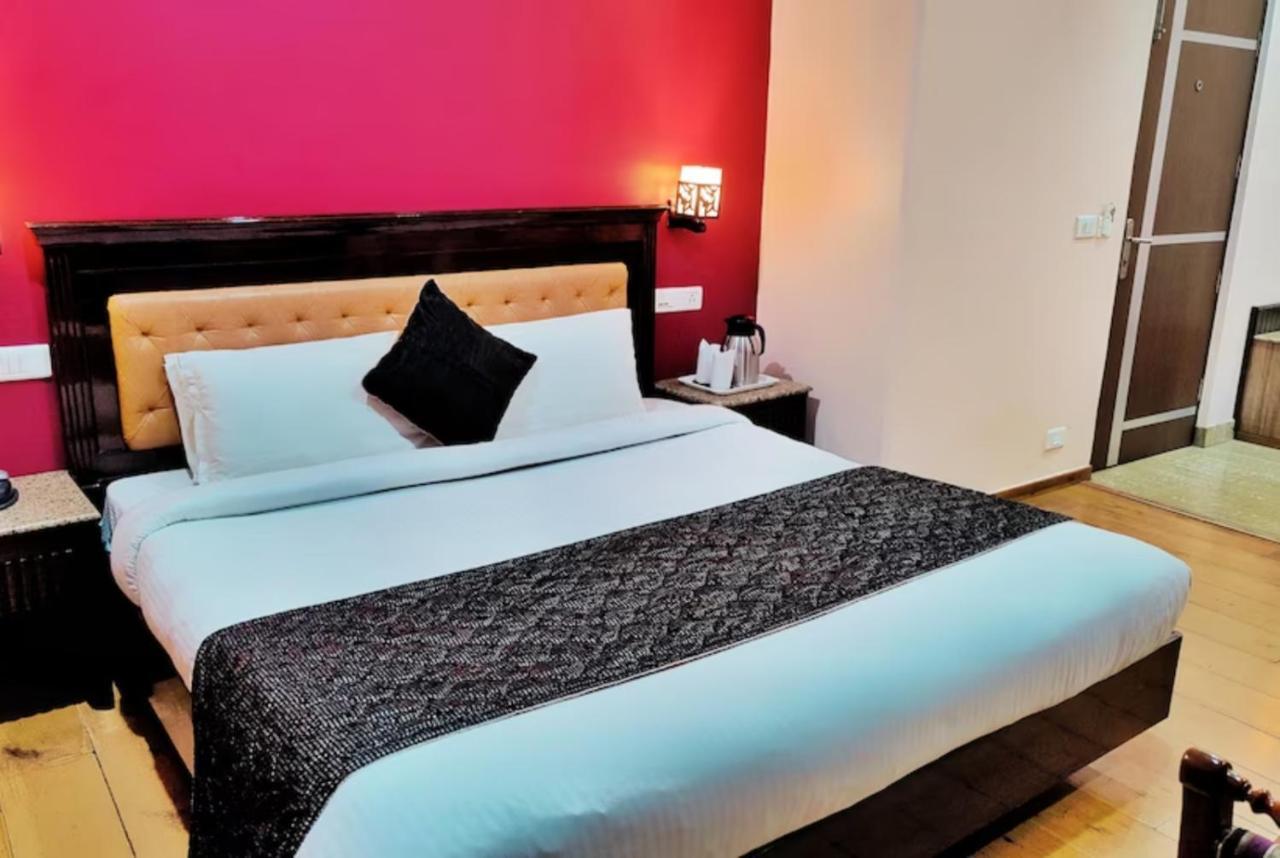 Hotel Marc Shimla Eksteriør bilde