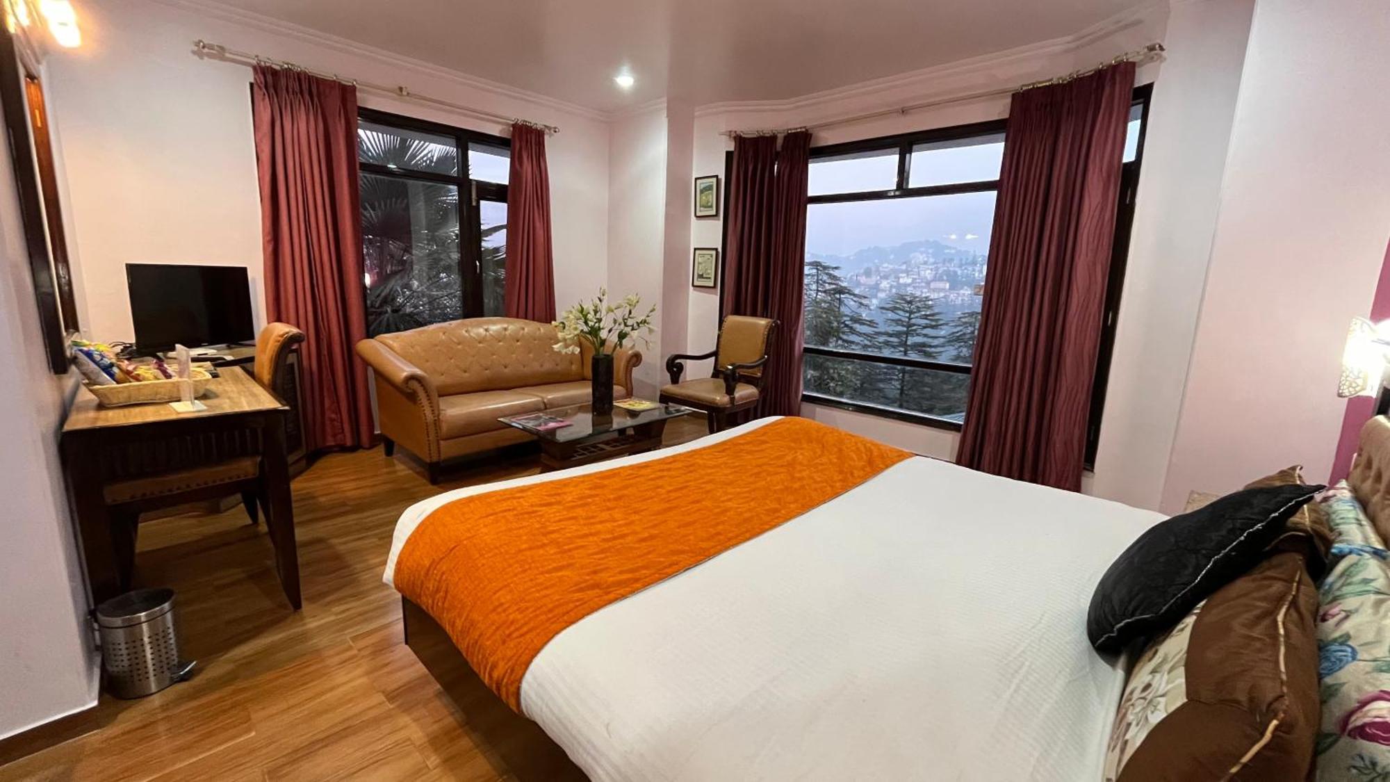 Hotel Marc Shimla Eksteriør bilde
