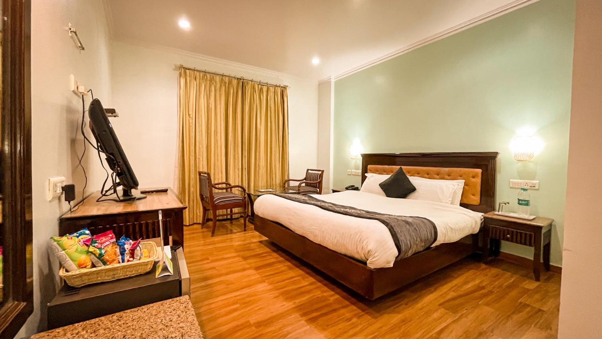 Hotel Marc Shimla Eksteriør bilde
