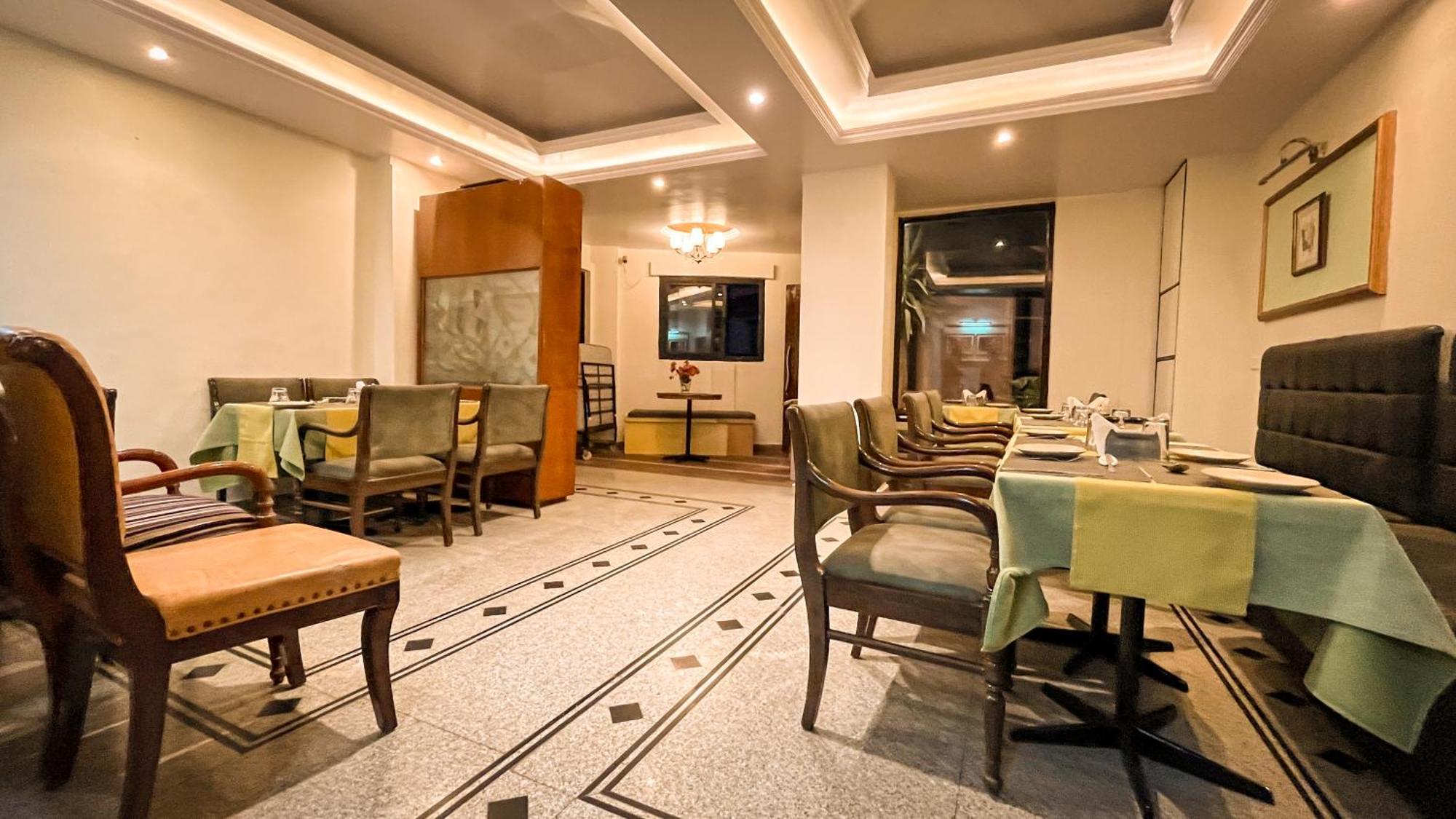 Hotel Marc Shimla Eksteriør bilde