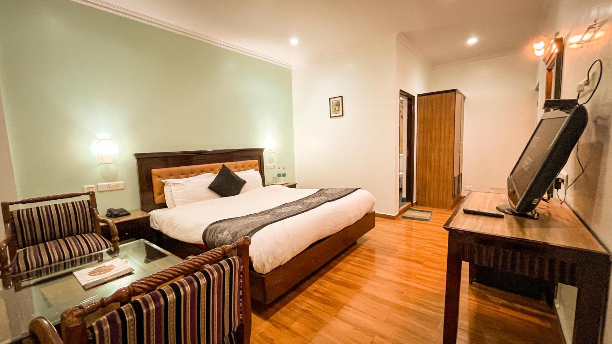 Hotel Marc Shimla Eksteriør bilde