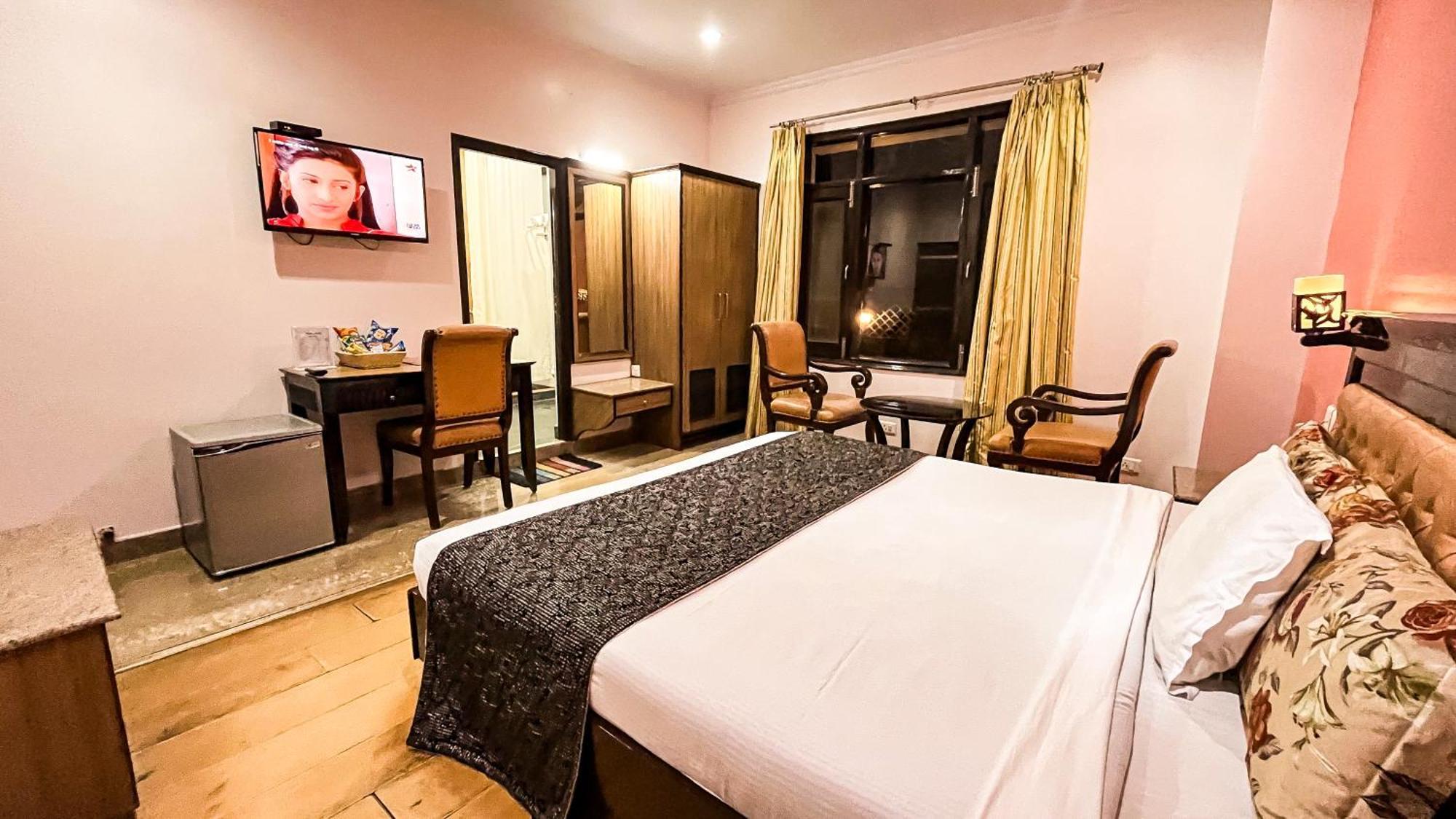 Hotel Marc Shimla Eksteriør bilde