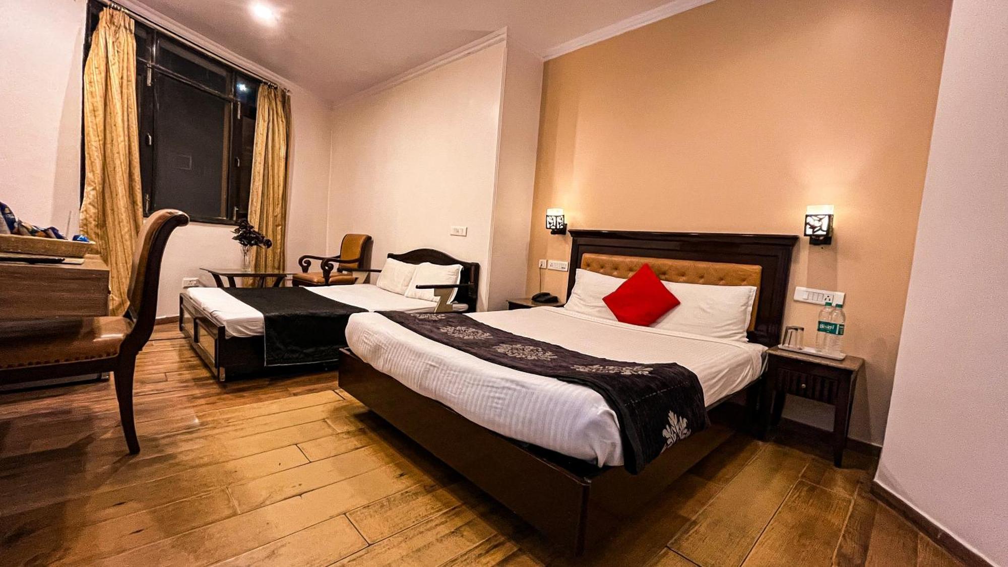 Hotel Marc Shimla Eksteriør bilde